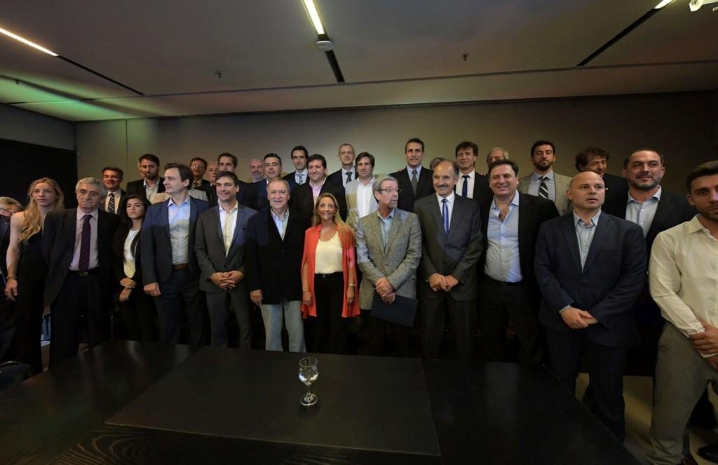 2018-11-30-lanzaron-un-cluster-de-proveedores-de-cajas-de-cambio-3-03