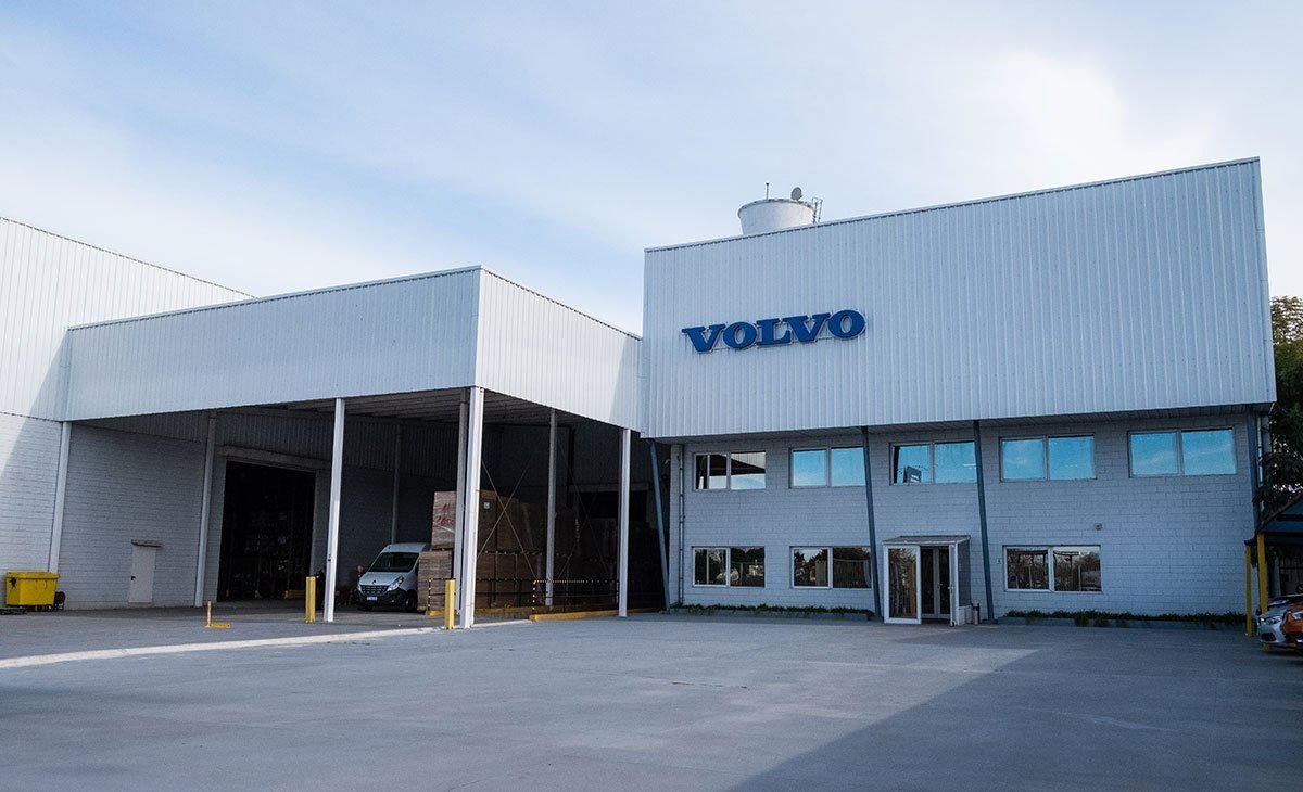 2019-09-06-el-centro-logistico-de-volvo-trucks-logra-un-nuevo-record-4-04