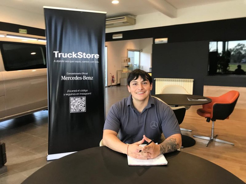 Mercedes-Benz impulsa talento joven con becas TruckCionar