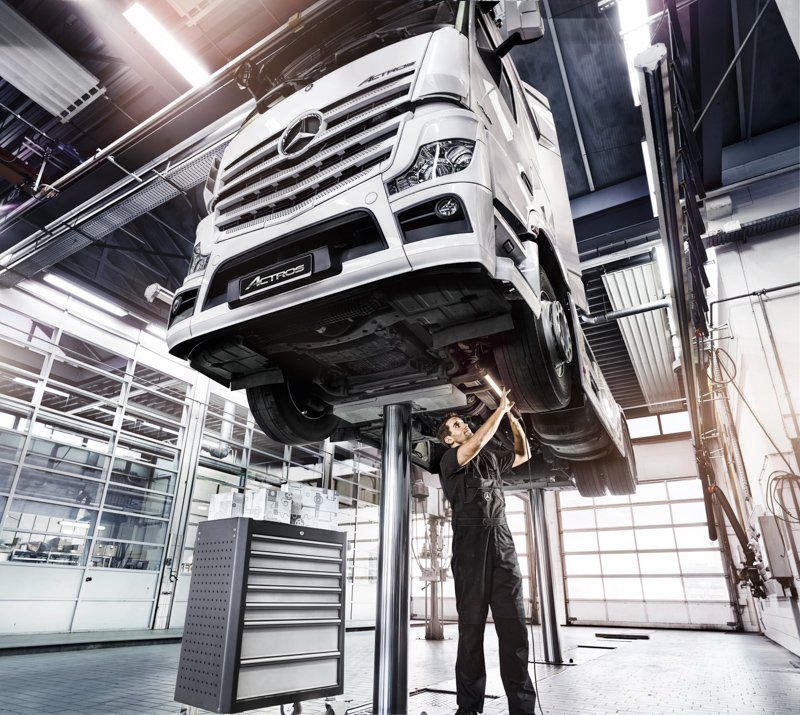 Mercedes-Benz relanza su chat online con enfoque 360°