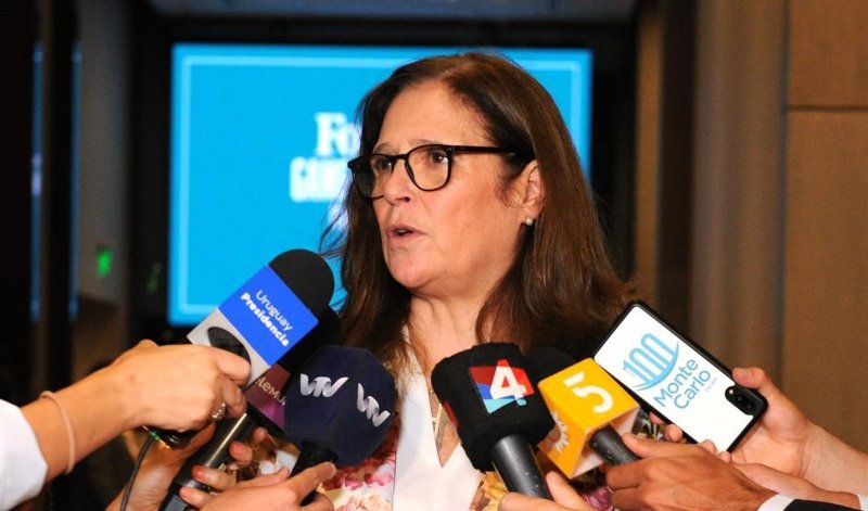 Gobierno mantiene precios de combustibles en noviembre