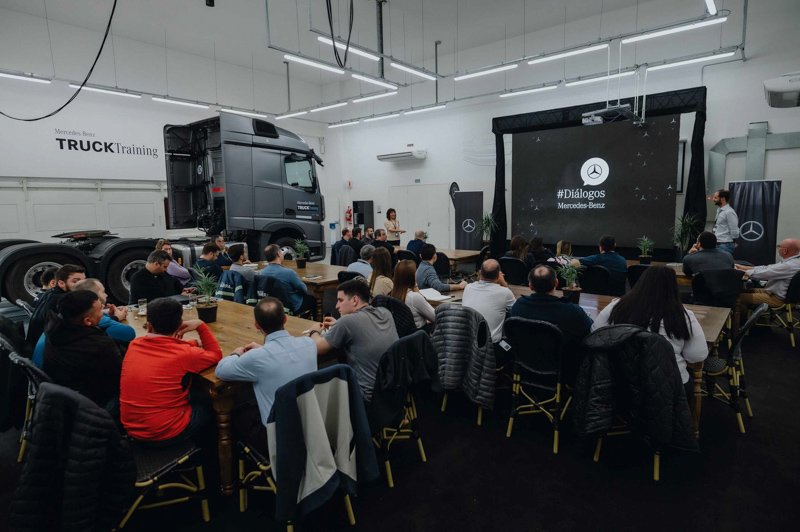 Mercedes-Benz celebra el Día del Camionero con acción