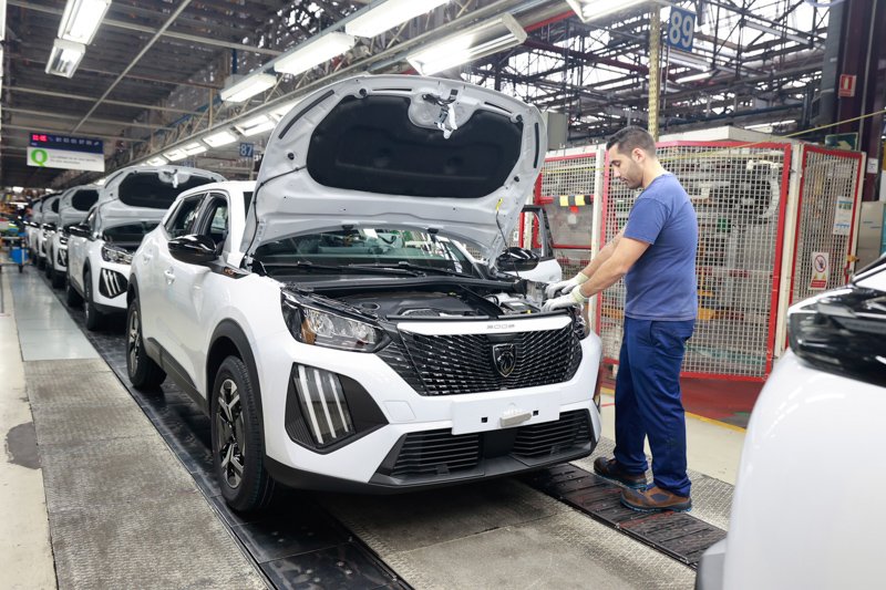 Stellantis Vigo supera el millón de unidades del Peugeot 2008