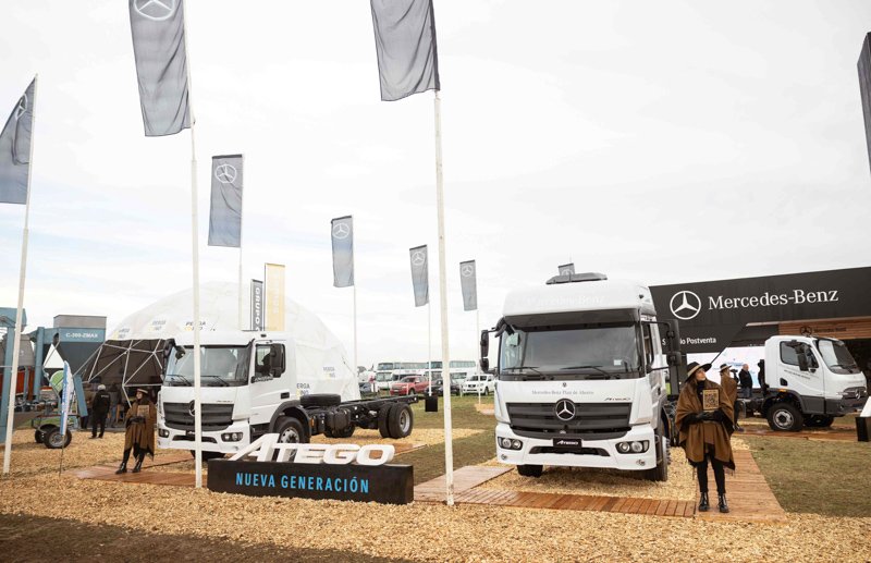 Mercedes-Benz presentó su oferta para el agro