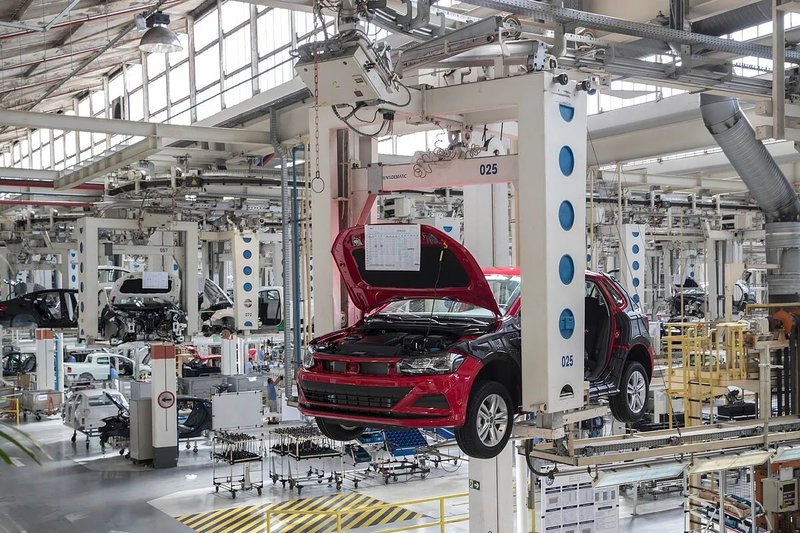 Sector automotriz brasileño registra baja en noviembre