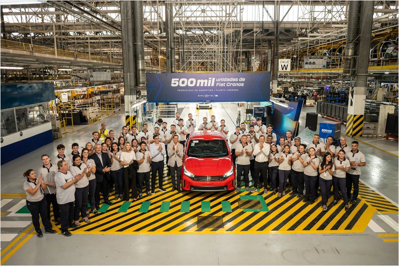 Stellantis produce la unidad 500.000 del Fiat Cronos