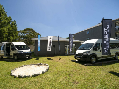 Boxer y Jumper Minibus 17+1 de Peugeot y Citroën