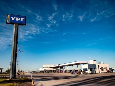Massa se reunió con el presidente de YPF