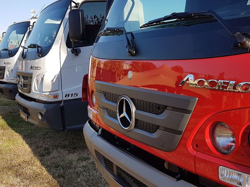 ”Mercedes-Benz lideró ventas de camiones y buses en 2024”