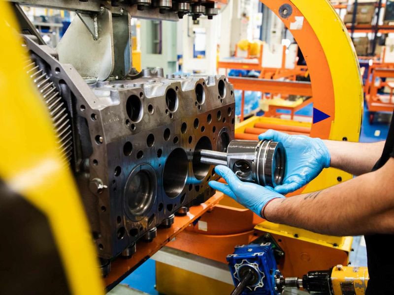 Mercedes-Benz refuerza su plan de economía circular