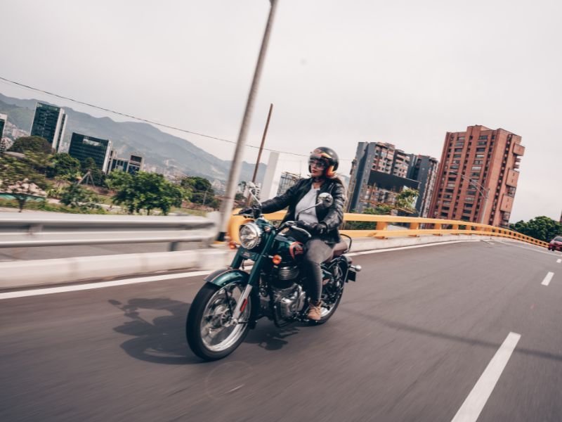 Destinos urbanos para recorrer en moto