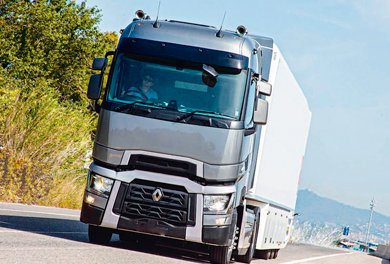 La nueva gama de pesados de Renault Trucks presenta el 520 serie T