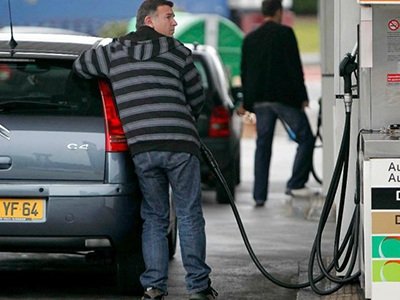 ¿Se viene el autoservicio de combustible?