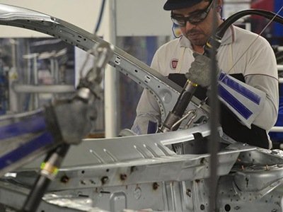 El déficit en el comercio de autopartes