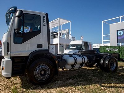 Se reducen aranceles para importar camiones a GNC